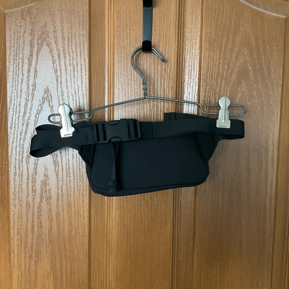 lululemon athletica Black Belt Bag - Picture 2 of 3